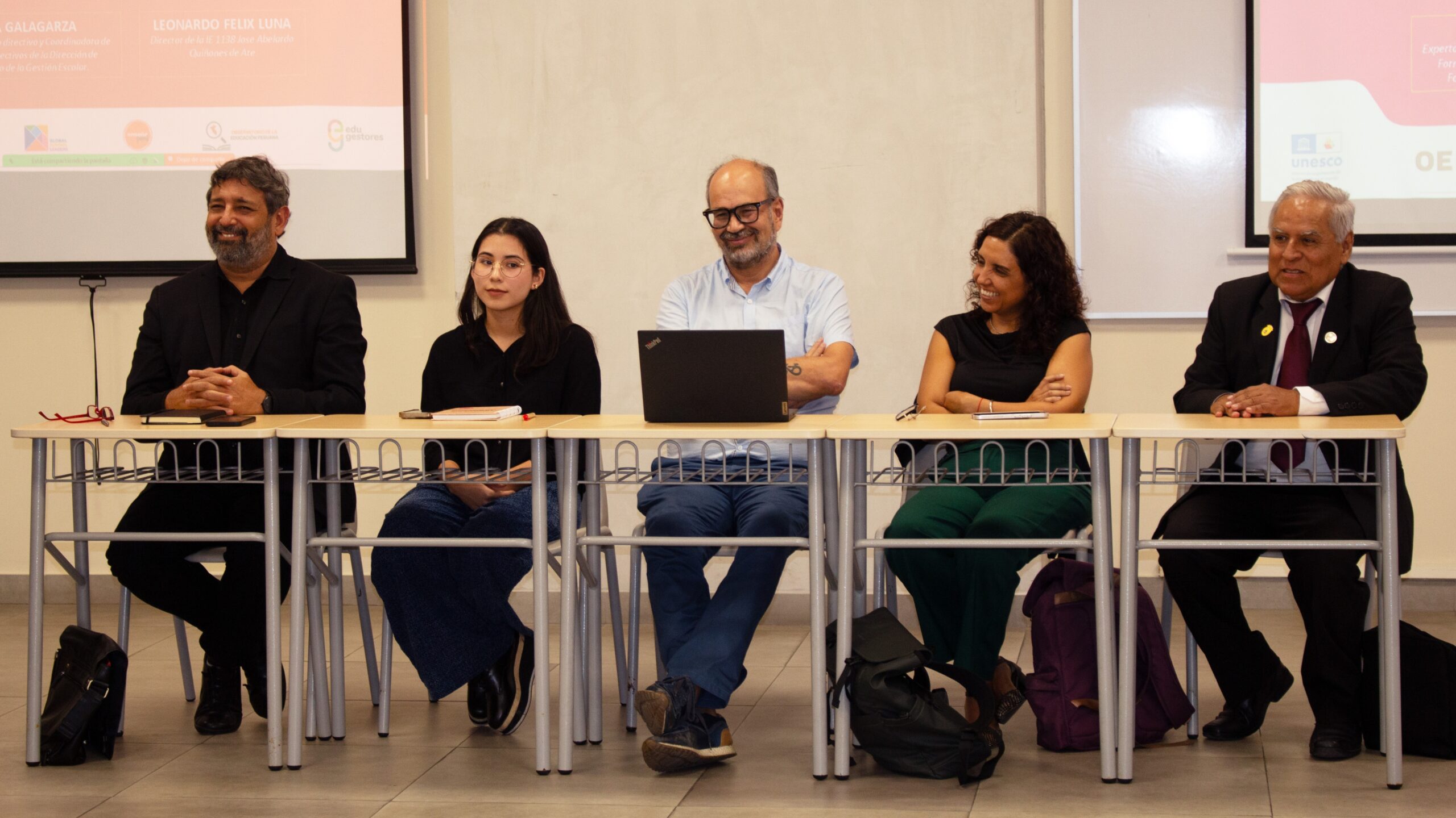 Con la participación de Ricardo Cuenca (IEP), Valeria Duarte (Enseña Perú), Martín Vegas (UNESCO), Brenda Galagarza (MINEDU) y Luis Leonardo Félix (I.E. N.° 1138 José Abelardo Quiñones de Ate).
